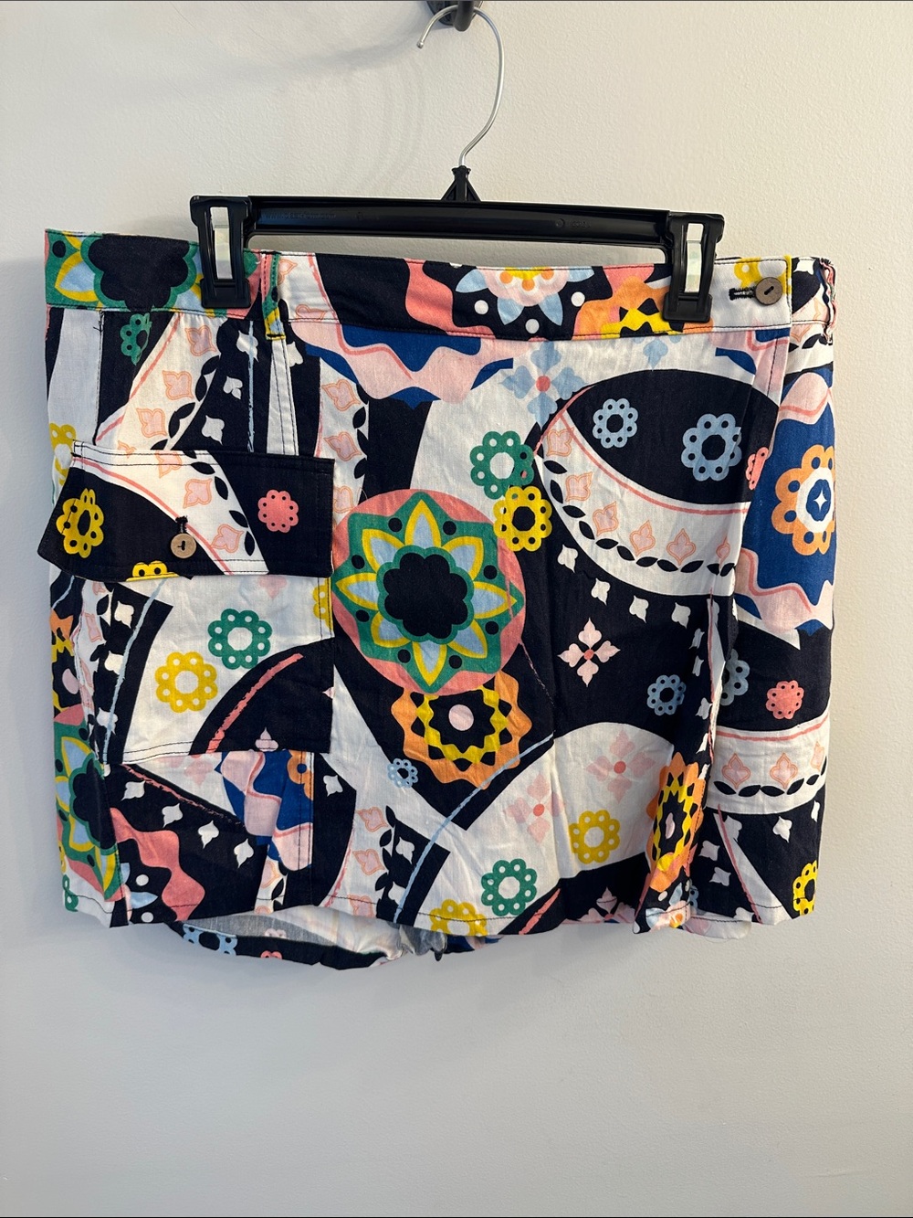 Charlie B Women’s Multi-Color Printed Skort SZ 16